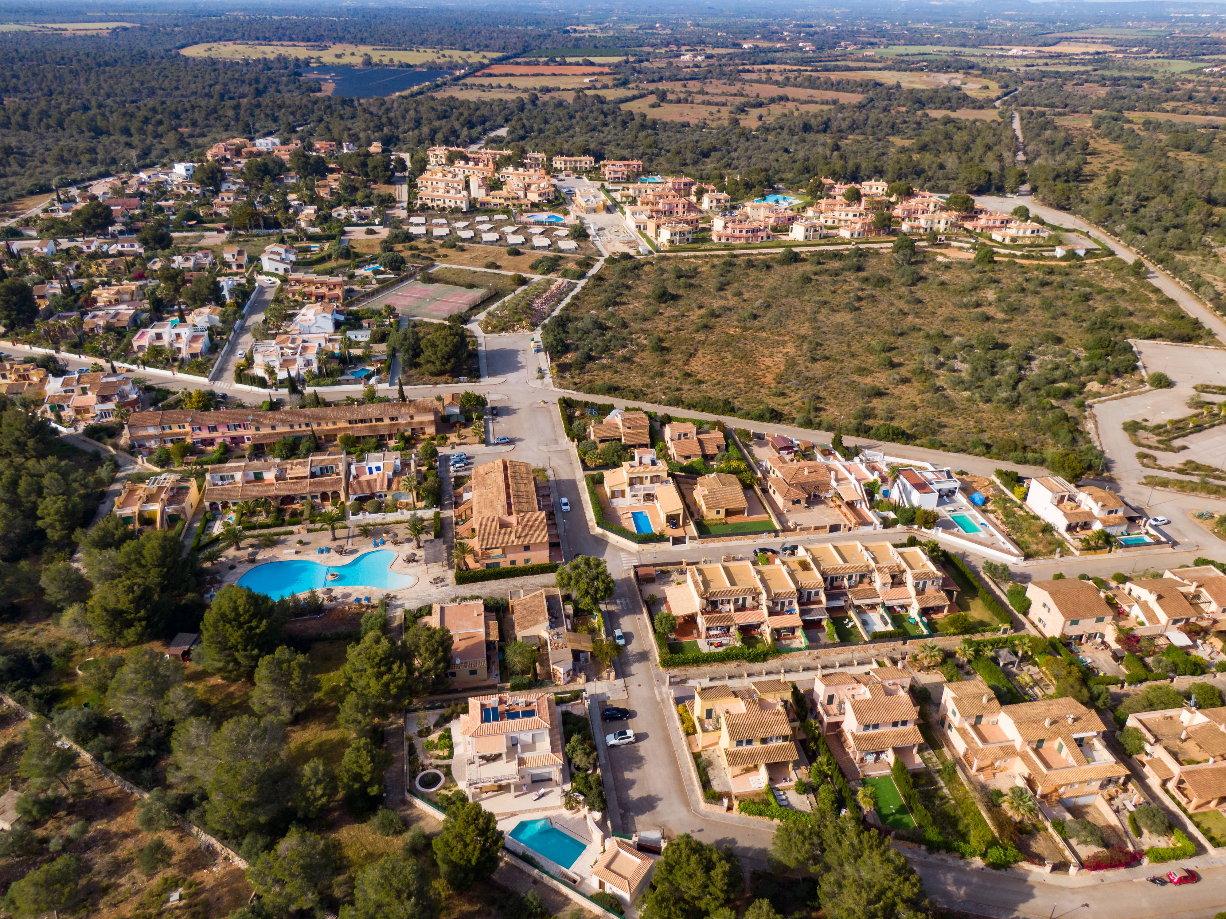 Why Some Western Algarve Properties Sit Unsold (Even in a Strong Market)