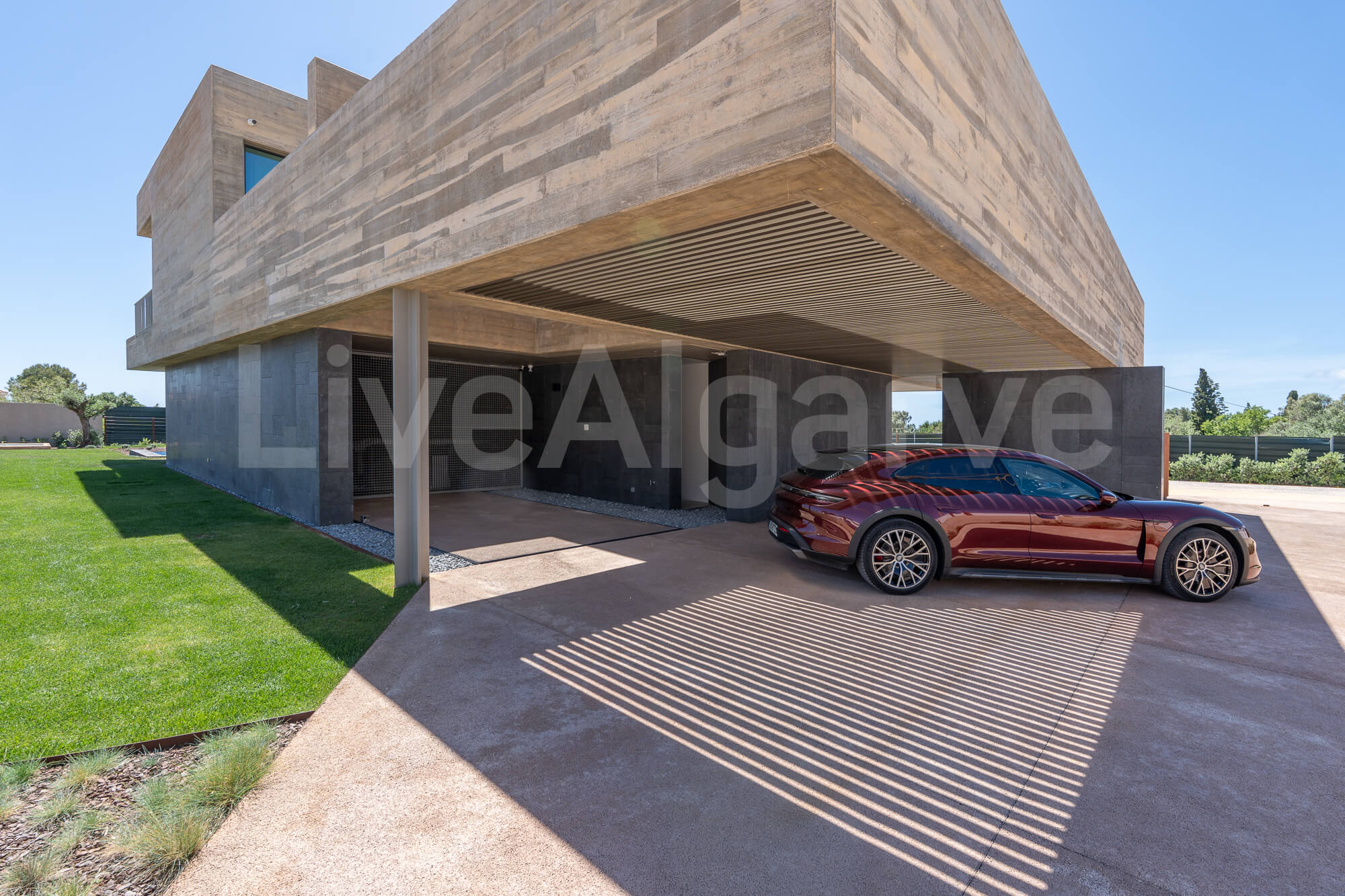 PLUZ | Striking Luxury T3 & T4 Villas at Monte de Lemos, Praia da Luz for Sale