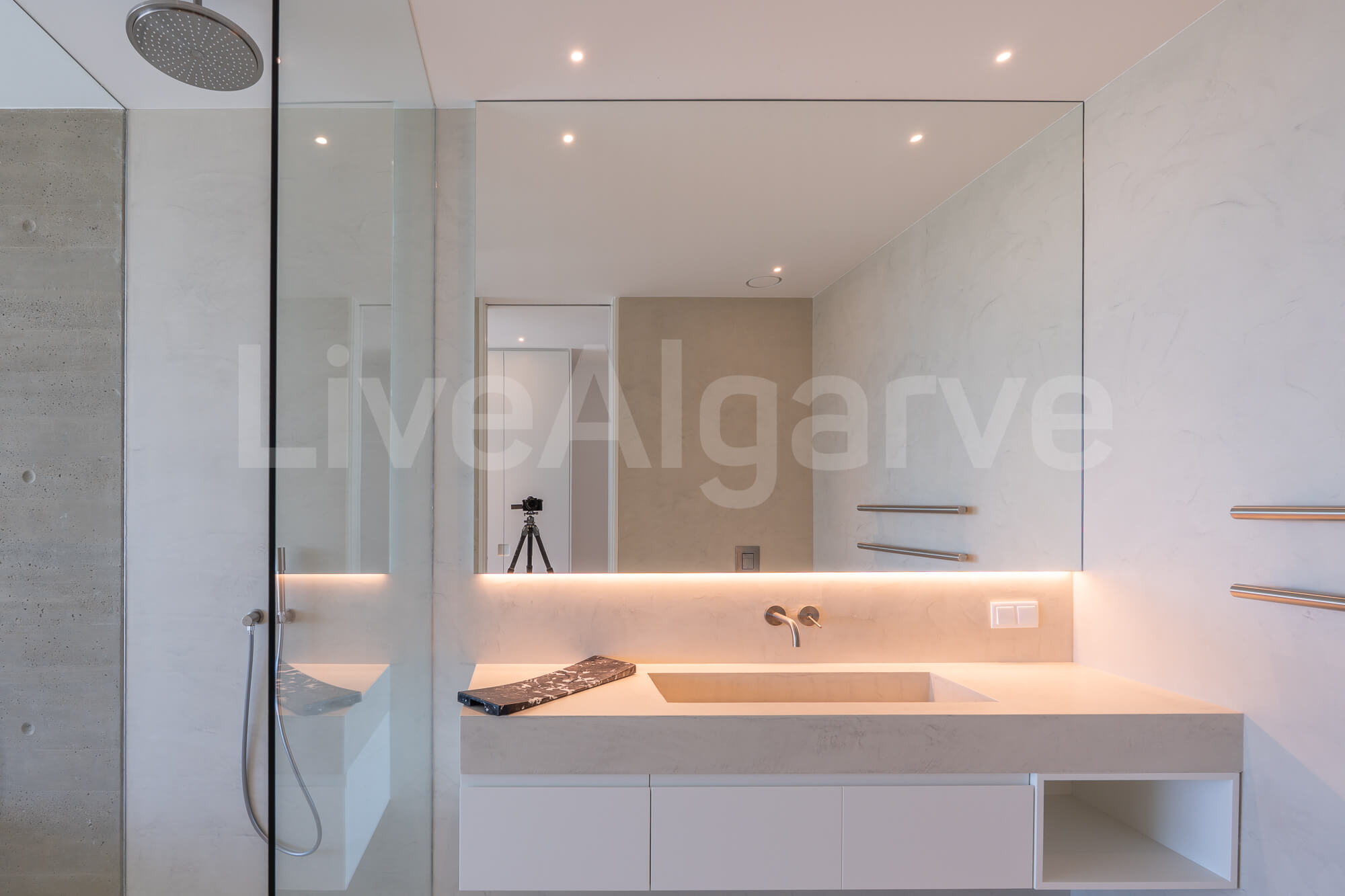 PLUZ | Striking Luxury T3 & T4 Villas at Monte de Lemos, Praia da Luz for Sale