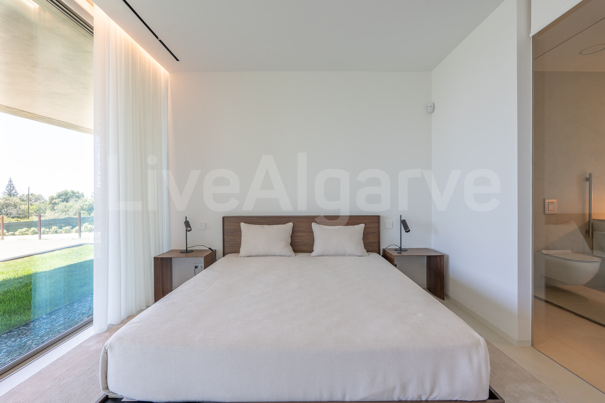PLUZ | Striking Luxury T3 & T4 Villas at Monte de Lemos, Praia da Luz for Sale