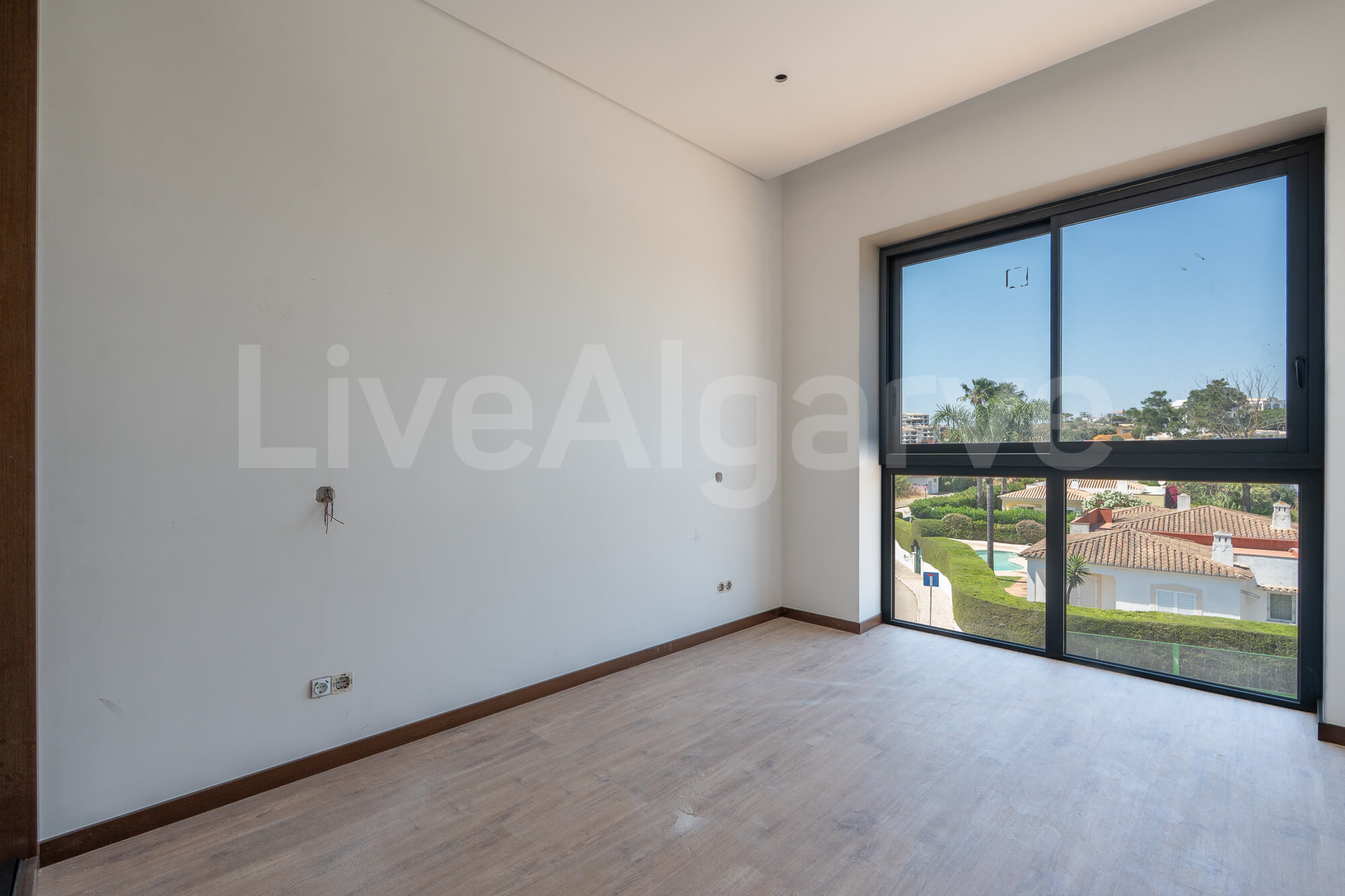 APPARTEMENTS ÉLéGANTS ET MODERNES T2+1 à VENDRE à MEIA PRAIA – LAGOS