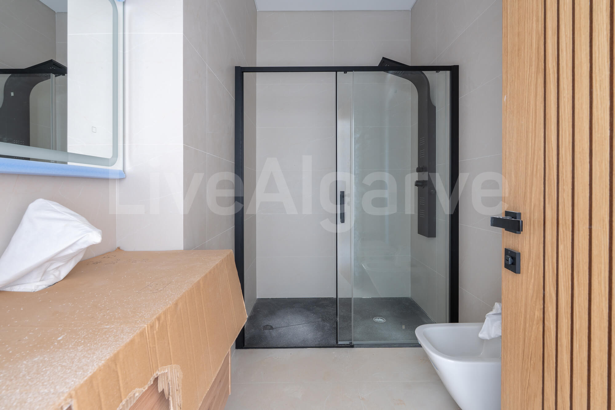 APPARTEMENTS ÉLéGANTS ET MODERNES T2+1 à VENDRE à MEIA PRAIA – LAGOS