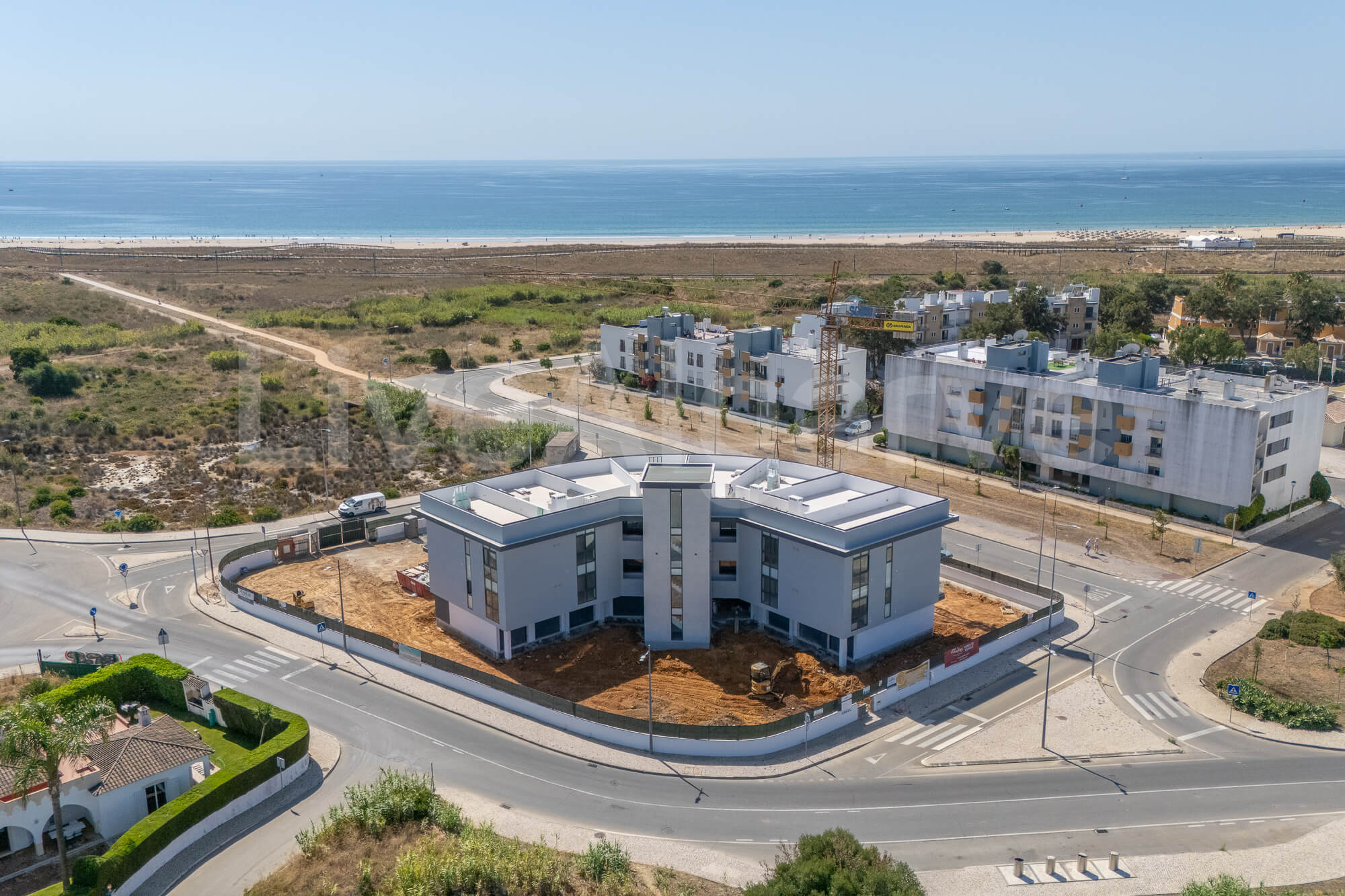 APPARTEMENTS ÉLéGANTS ET MODERNES T2+1 à VENDRE à MEIA PRAIA – LAGOS