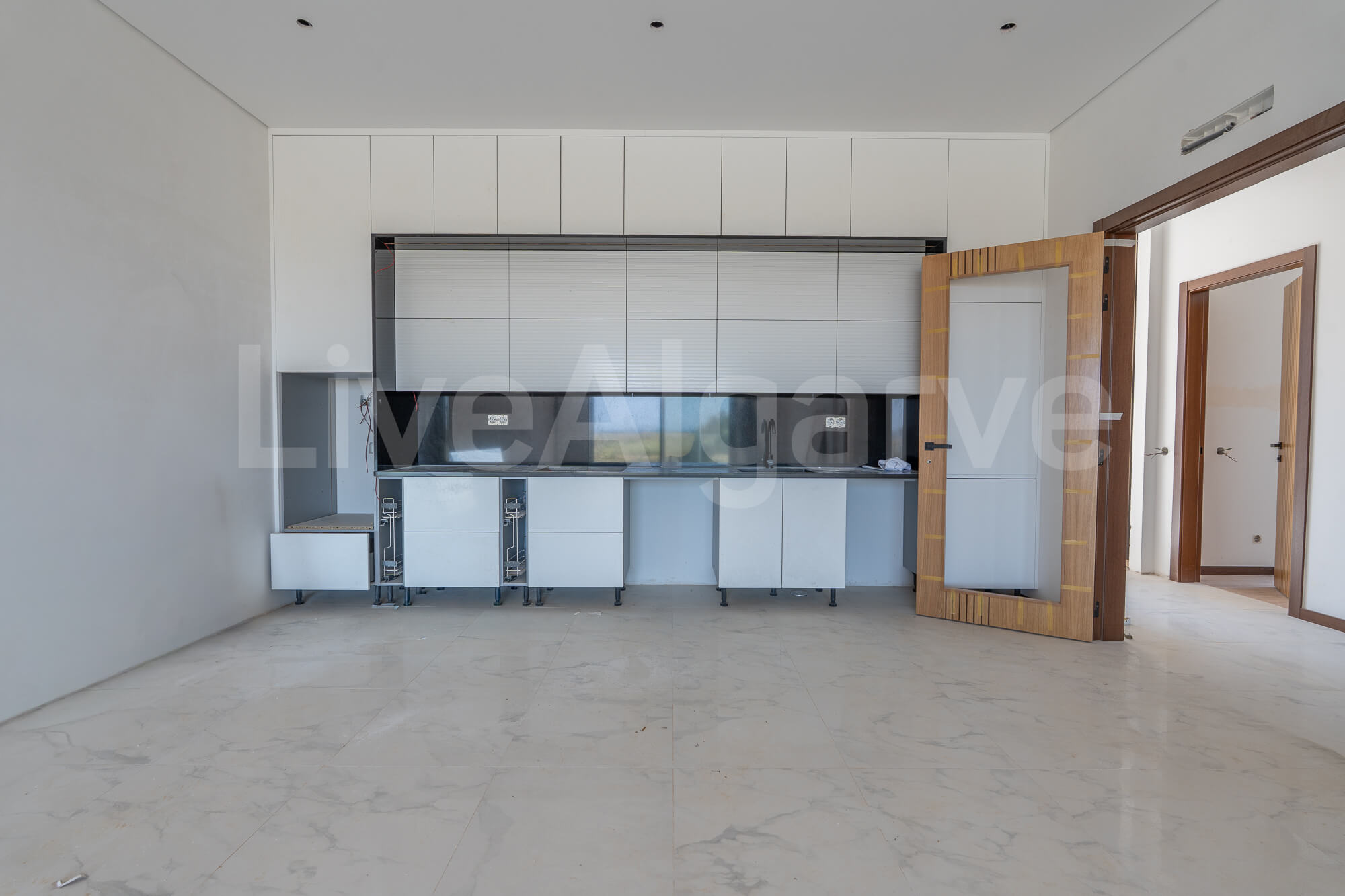 APPARTEMENTS ÉLéGANTS ET MODERNES T2+1 à VENDRE à MEIA PRAIA – LAGOS
