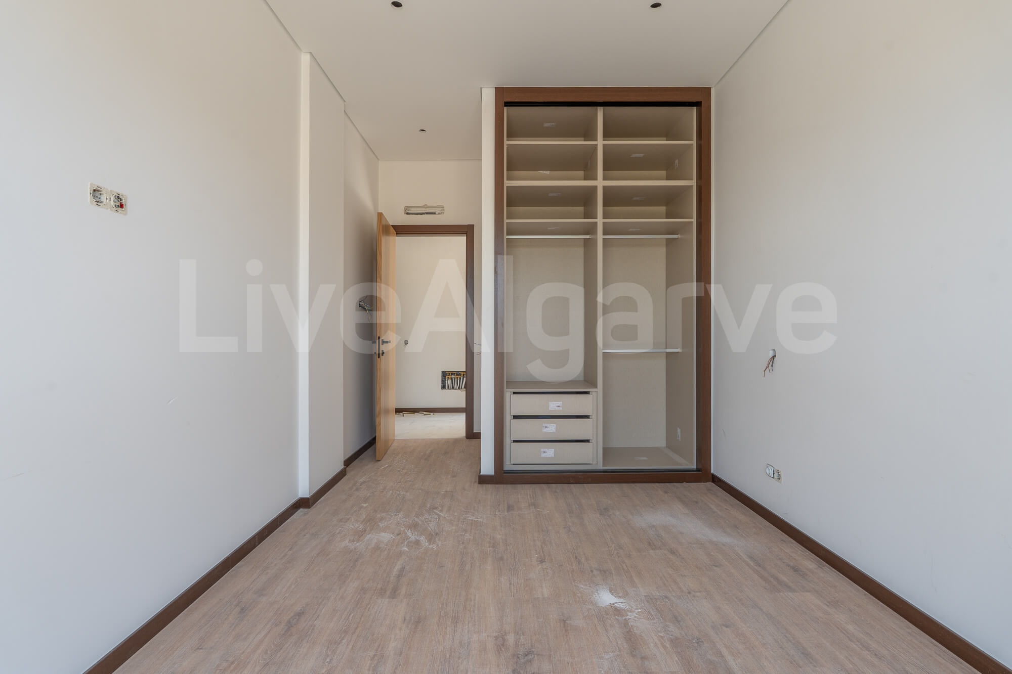 APPARTEMENTS ÉLéGANTS ET MODERNES T2+1 à VENDRE à MEIA PRAIA – LAGOS
