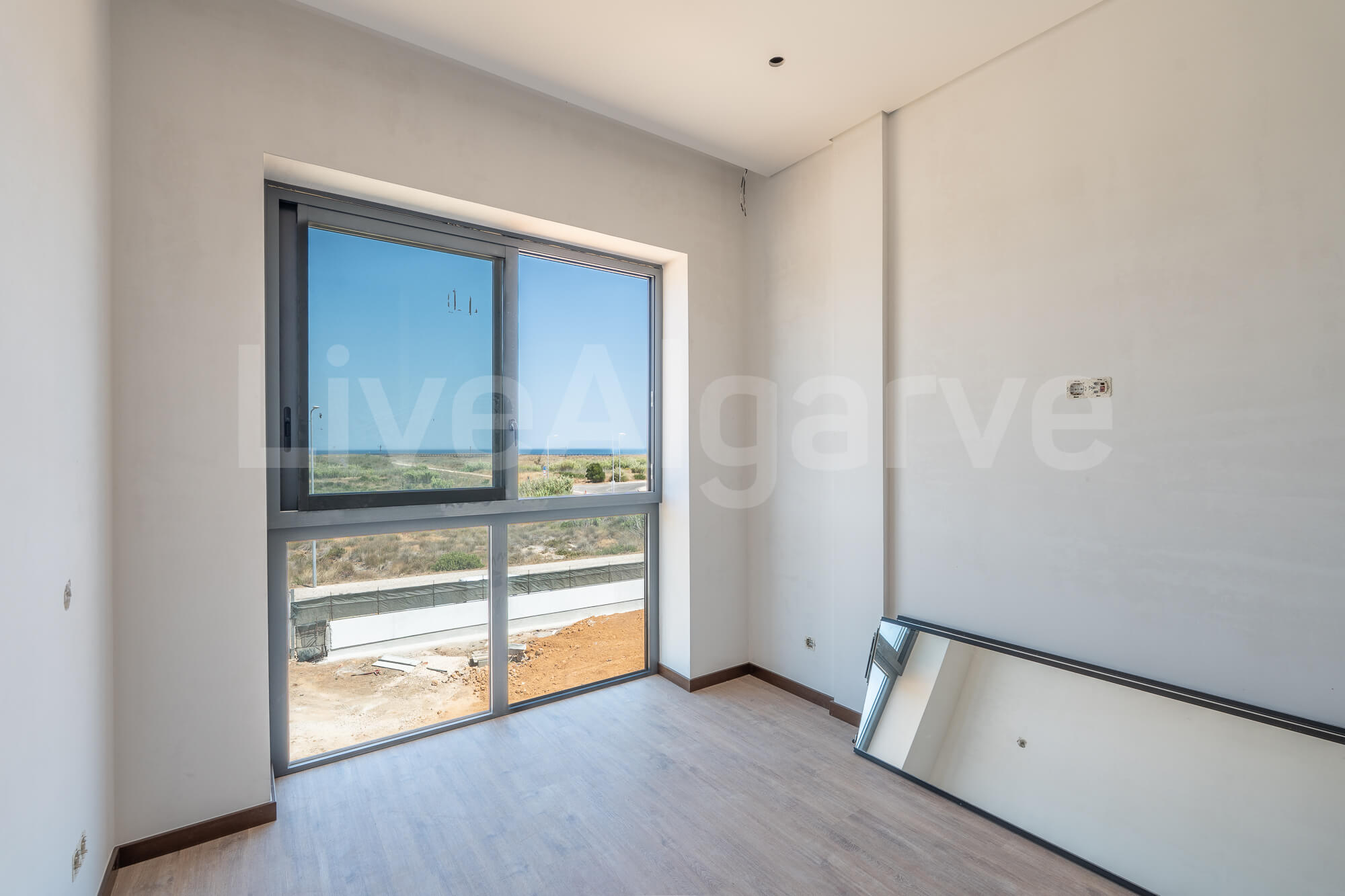 APPARTEMENTS ÉLéGANTS ET MODERNES T2+1 à VENDRE à MEIA PRAIA – LAGOS