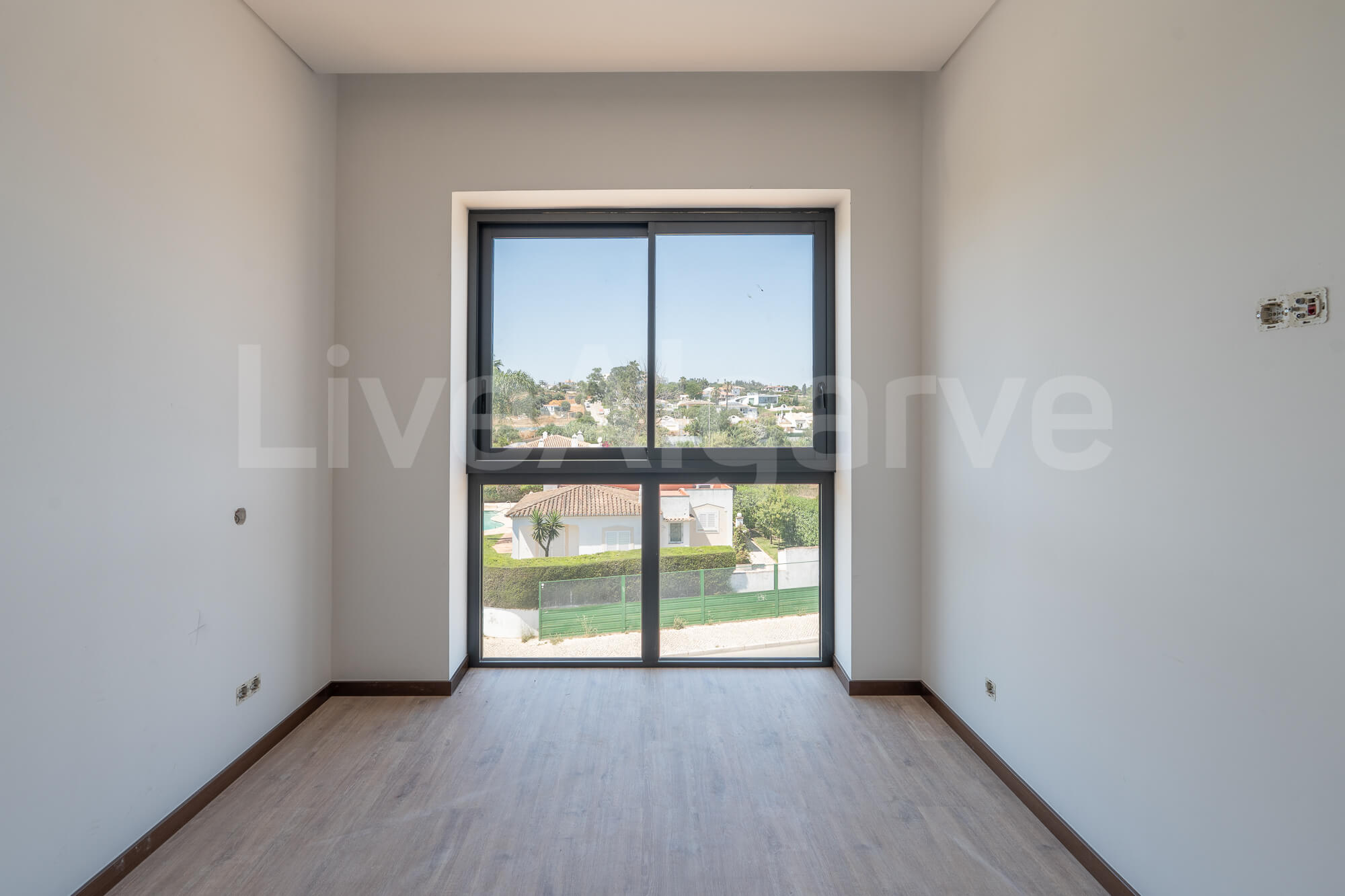 APPARTEMENTS ÉLéGANTS ET MODERNES T2+1 à VENDRE à MEIA PRAIA – LAGOS