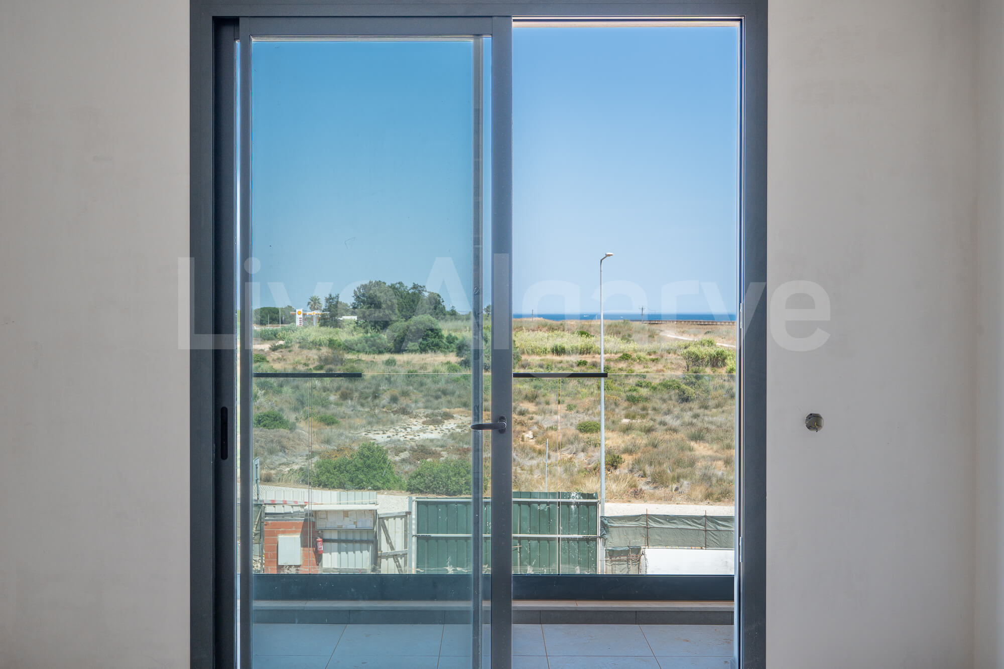 APPARTEMENTS ÉLéGANTS ET MODERNES T2+1 à VENDRE à MEIA PRAIA – LAGOS