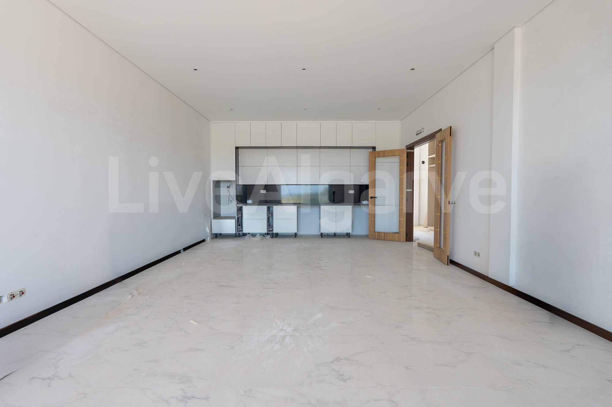 APPARTEMENTS ÉLéGANTS ET MODERNES T2+1 à VENDRE à MEIA PRAIA – LAGOS