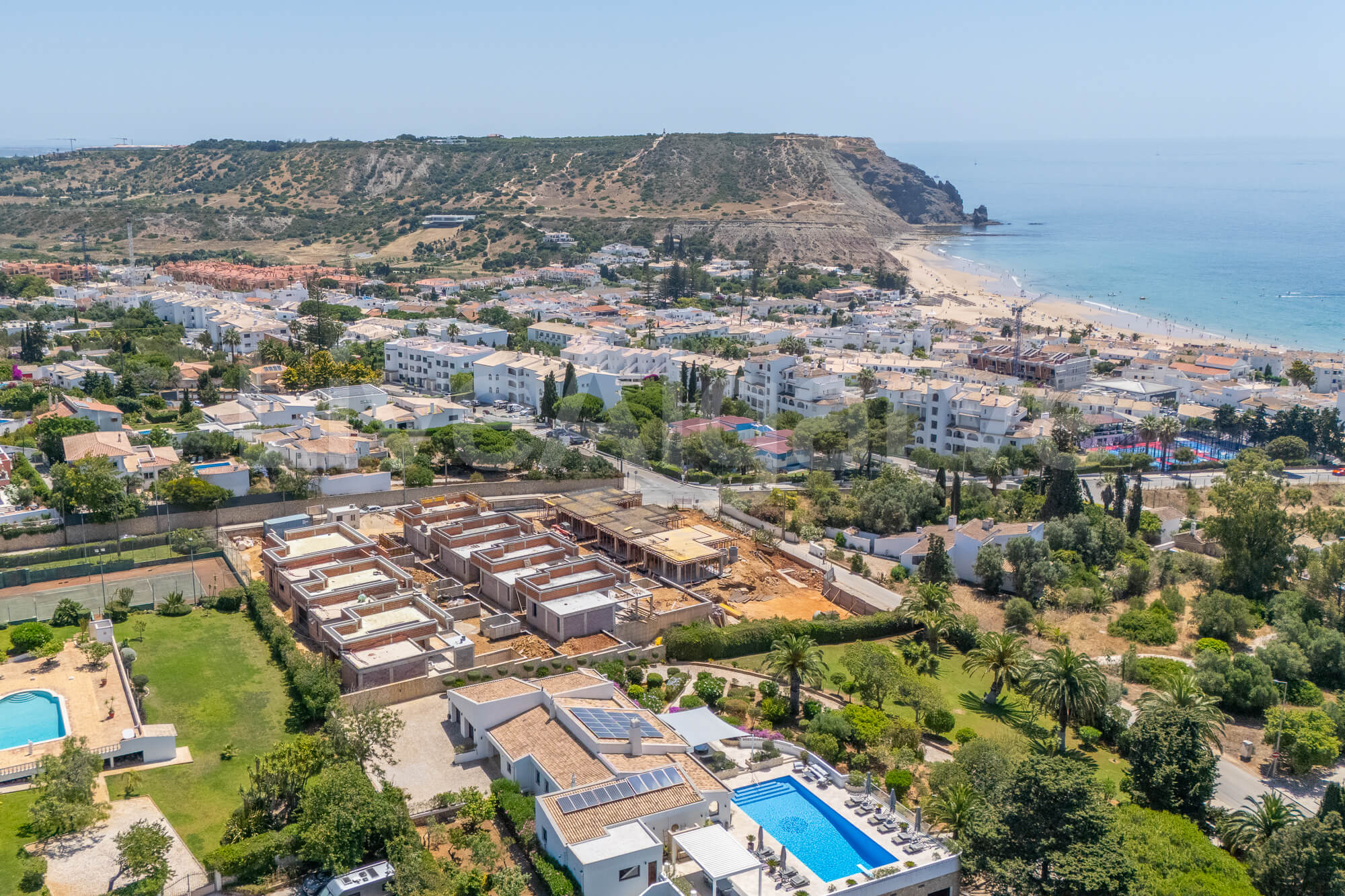 MAISONS DE VILLE MODERNES T2+1 à VENDRE à PRAIA DA LUZ - LAGOS