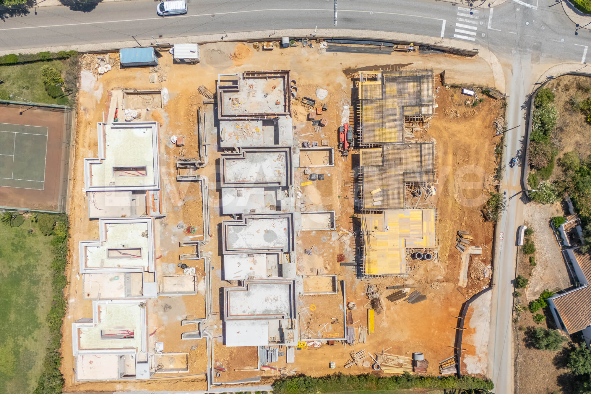 MAISONS DE VILLE MODERNES T2+1 à VENDRE à PRAIA DA LUZ - LAGOS