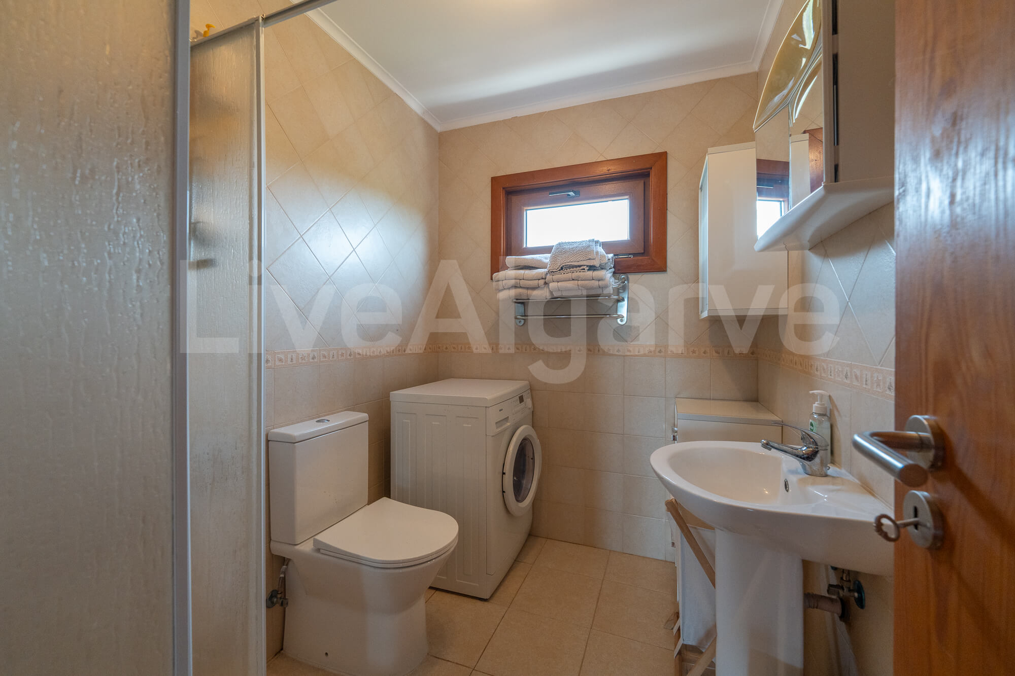 155176bcd4d4bed5db6bfc51146c9373.jpg