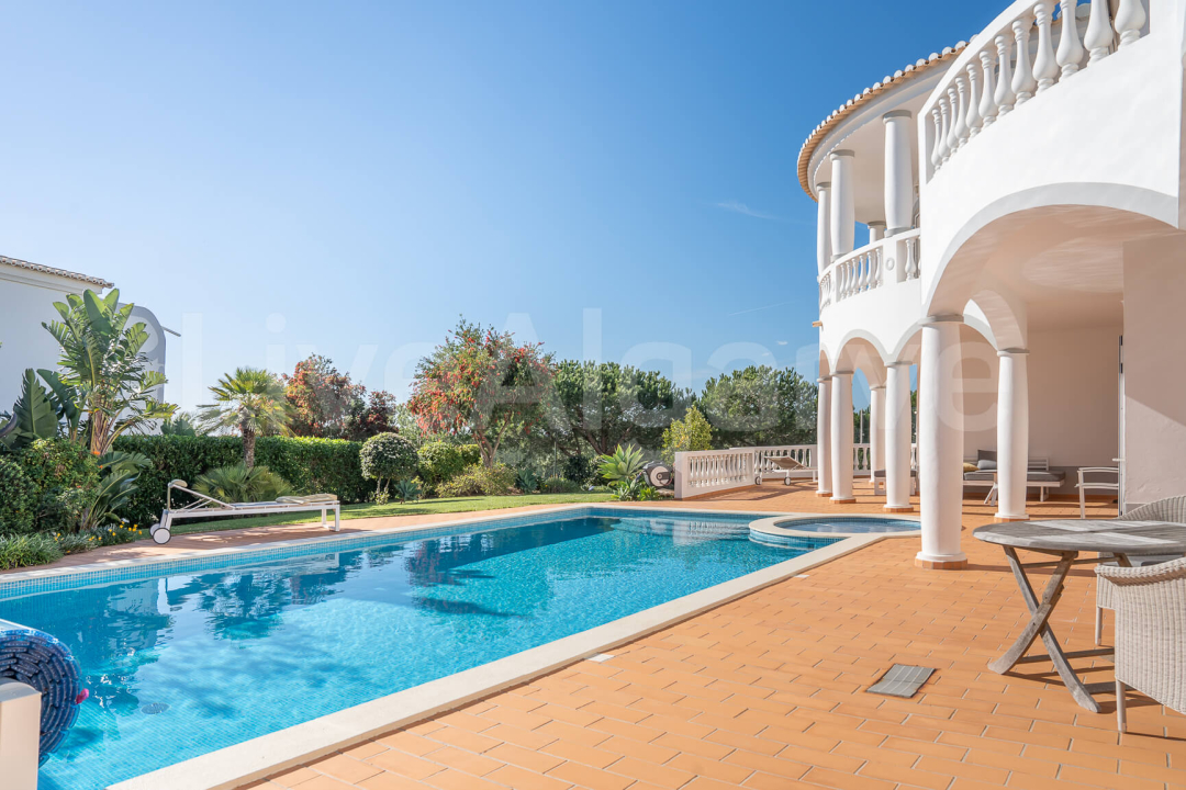 EXCLUSIVE | Outstanding T6 Sea & Golf View Villa in Budens for Sale – Vila do Bispo