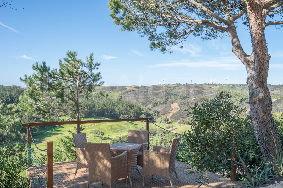 EXCLUSIF | Villa impeccable T6 avec Vue sur la Mer & le Golf à Vendre à Budens - Vila do Bispo