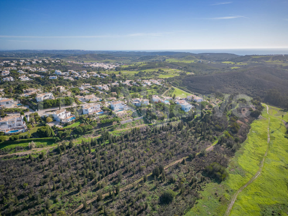 EXCLUSIF | Villa impeccable T6 avec Vue sur la Mer & le Golf à Vendre à Budens - Vila do Bispo