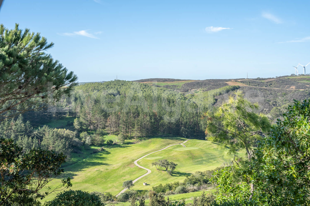 EXCLUSIF | Villa impeccable T6 avec Vue sur la Mer & le Golf à Vendre à Budens - Vila do Bispo