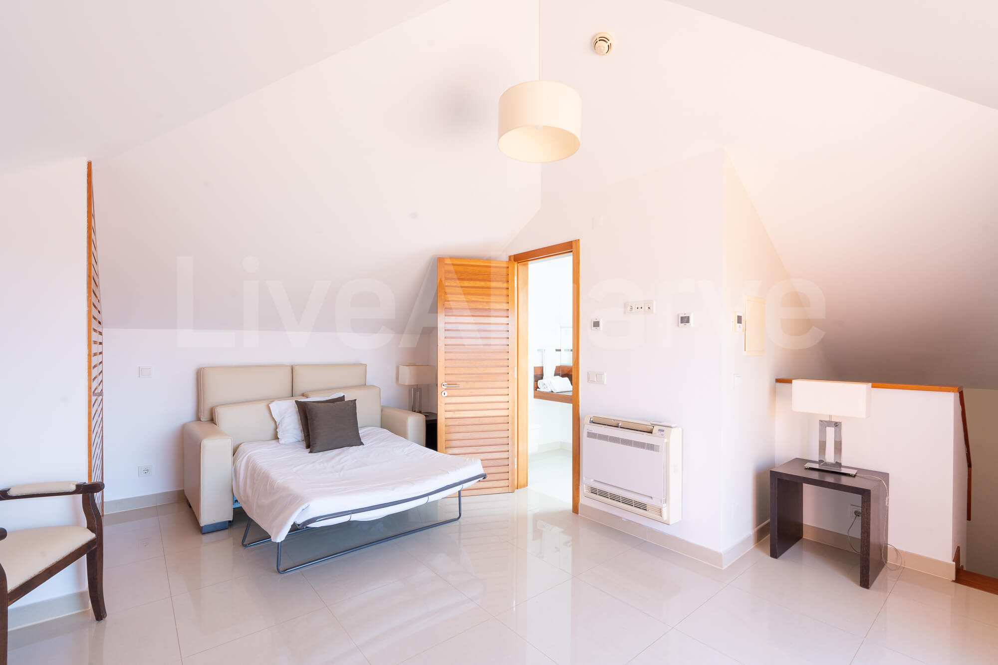 EXCLUSIVO | Bonito Apartamento moderno de T2+1 no Amendoeira Golf Resort – Silves